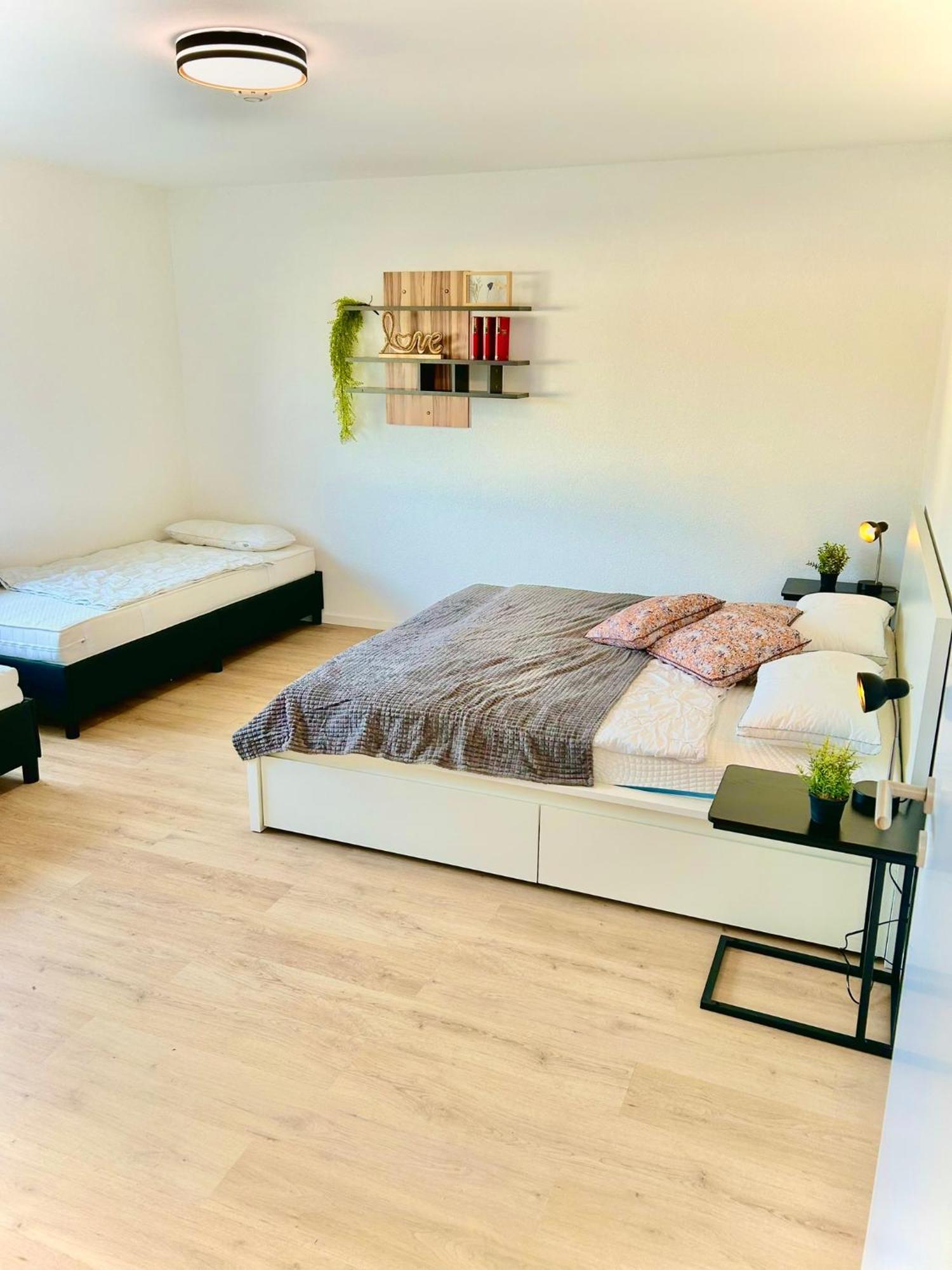 Appartement Diamond Apartments: Residenz Dreilaendereck Nahe Flughafen